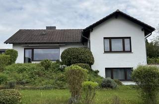 Einfamilienhaus kaufen in 37287 Wehretal, Solides Einfamilienhaus mit Garage in bester Wohnlage von Reichensachsen