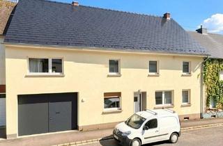 Haus kaufen in 56761 Düngenheim, Haus mit viel Potenzial und Lagerhalle Renditeobjekt