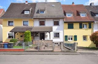 Haus kaufen in 63739 Österreicher Kolonie, Ö-Kolonie: Wohnen, wo andere suchen - RMH mit Dach & Heizung aus 2012