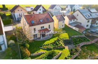 Haus kaufen in 93077 Bad Abbach, Großzügiges Familiendomizil mit viel Platz, durchdachtem Grundriss und traumhaftem Garten