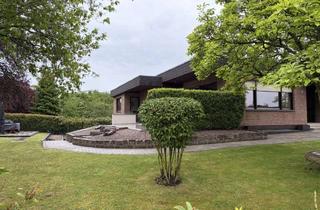Haus kaufen in 53913 Swisttal, Exklusiver Bungalow mit Einliegerwohnung, Kamin und Garten – vollständig möbliert inkl. Einbauküchen
