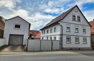 Haus kaufen in 97486 Königsberg, Dreiseithof mit historischem Flair! Viele Nebengebäuden, große Grünfläche -Tierhaltung möglich-
