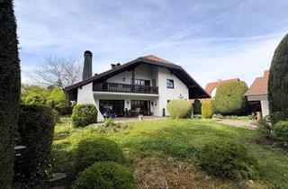 Villa kaufen in 82178 Puchheim, Ansprechende Walmdach-Villa in bester Wohnlage von Puchheim