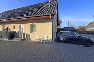 Doppelhaushälfte kaufen in 23858 Reinfeld, Reinfeld : Moderne und energieeffiziente 3-Zi Doppelhaushälfte in gefragter Wohnlage von Reinfeld