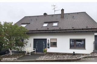Haus kaufen in 58515 Lüdenscheid, Charmantes Zweifamilienhaus mit Kamin & viel Platz in ruhiger Lage