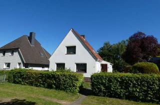 Einfamilienhaus kaufen in 25436 Uetersen, Einfamilienhaus in guter, zentraler Lage, unterkellert, Garage, großes Grundstück