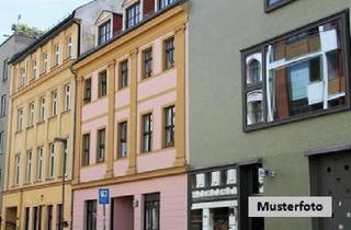Haus kaufen in Thomas-Mann-Straße xxx, 19300 Grabow, 1/2 Anteil - Vierfamilienhaus