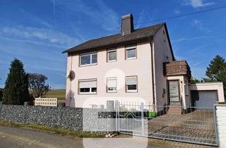 Haus kaufen in 95213 Münchberg, Zweifamilienhaus in Maxreuth
