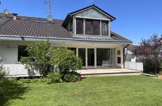 Haus mieten in 71229 Leonberg, Energetisch modernisiertes, großzügiges Einfamilienhaus mit wunderbarem Garten in schöner Wohnlage
