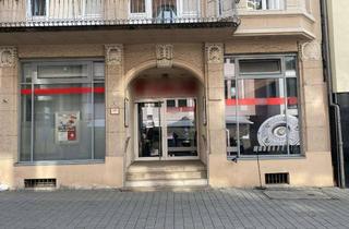 Geschäftslokal mieten in 73230 Kirchheim, 45 m² repräsentative Ladenfläche, exklusives Eingangsportal, große Schaufenster,Kirchheim