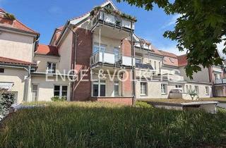 Wohnung kaufen in 18119 Seebad Warnemünde, 3-Zi.-Eigentumswohnung im Hochparterre - Altbaujuwel - Renovierungsobjekt - Balkon, Carport, Kel...
