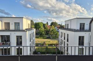 Wohnung kaufen in Teutonenstraße 10, 12524 Altglienicke, Gepflegte 2,5-Zimmer-Neubbau-Dachgeschosswohnung in ruhiger Lage in Berlin-Altglienicke