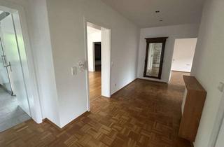 Wohnung mieten in Wiesenstrasse 20, 76646 Bruchsal, Großzügige helle 4-Zimmer-Wohnung in Bruchsal - Terrasse mit Blick auf den Saalbach