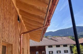 Wohnung mieten in Oberdorf 18, 83122 Samerberg, Charmante 3‑Zimmerwohnung mit 20 m² Dachterrasse & Alpenblick – Erstbezug