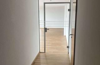 Wohnung mieten in Dekan-Wagner-Straße 4a-b, 84032 Altdorf, Stilvoll Sanierte 4-Zimmer-Wohnung in Altdorf