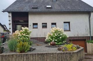 Haus kaufen in 54578 Oberbettingen, Platzwunder mit Weitblick und XXL Garten!