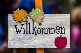 Haus kaufen in 42929 Wermelskirchen, Wermelskirchen - Wohnen mit Weitblick- großzügiges Zweifamilienhaus mit Dachterrasse in ruhiger Lage