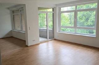 Wohnung kaufen in 46399 Bocholt, Bocholt - Großzügige 4-Zimmer-ETW mit offener Küche, Loggia, Garage Bocholt