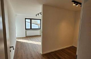 Wohnung kaufen in 93413 Cham, Cham - Einziehen und Wohlfühlen - komplett sanierte Wohnung in attraktiv