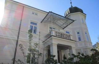 Wohnung kaufen in 83435 Bad Reichenhall, 3-Zimmer-Dachgeschoss-Wohnung in einer Villa