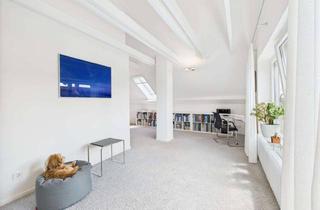 Wohnung kaufen in 85551 Kirchheim, Raum für Leben auf höchstem Niveau - außergewöhnliche Maisonette mit Charakter