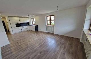 Wohnung kaufen in 83395 Freilassing, Prov. frei, sanierte 2-Zi.-Wohnung in Freilassing, 1. OG, Balkon, gr. Keller, Lift