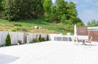 Wohnung kaufen in 91804 Mörnsheim, Großzügiges Wohnen mit großer Terrasse und weitläufiger Grünfläche