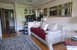 Wohnung kaufen in Hafnerstraße, 83224 Grassau, Exklusiv möblierte 1-Zimmer-Wohnung mit Balkon und Bergblick in Grassau, Schwimmbad und Sauna
