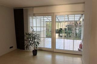 Wohnung mieten in Auf Böhlingshof 19, 45888 Bulmke-Hüllen, Helle 3,5-Zimmer-EG-Wohnung mit Garten, Terrasse & Doppelgarage