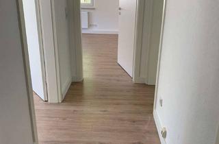 Wohnung mieten in 63450 Hanau, Neu Renovierte 4 Zimmer Wohnung in Hanau