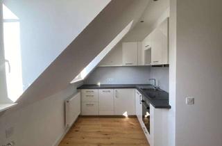 Wohnung mieten in Schützenstraße 25, 56068 Süd, Charmante 2-Zimmer-Dachgeschosswohnung mit Balkon in Koblenz-Südstadt