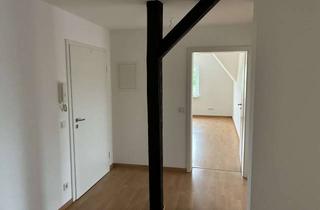Wohnung mieten in Peiner Straße 170, 38112 Braunschweig, Frisch renovierte 3-Zimmer-Dachgeschosswohnung
