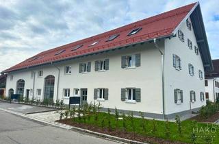 Wohnung mieten in 86925 Fuchstal, Stilvolle und neuwertige 4-Zimmer-Dachgeschosswohnung mit Einbauküche und Balkon in Fuchstal/Asch