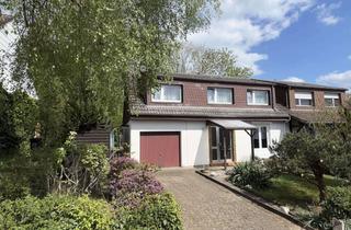 Einfamilienhaus kaufen in 66740 Saarlouis, Gemütliche Einfamilienhaus in bevorzugter Wohnlage