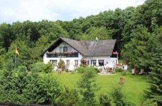 Haus kaufen in Waldstrasse, 96123 Litzendorf, Charmantes Wohnhaus mit Pension in idyllischer Lage in Schammelsdorf