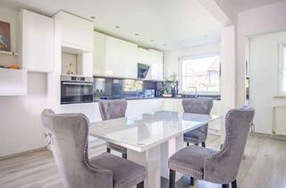 Haus kaufen in 75172 Südweststadt, ++Großzügiges Reihenmittelhaus mit Terrasse, Balkon und eigenem Garten++