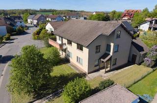 Haus kaufen in 96450 Scheuerfeld, Zweifamilienhaus mit großem Dachboden und Keller in schöner Stadtteillage, Coburg-Scheuerfeld
