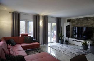 Haus kaufen in 75378 Bad Liebenzell, Moderne Eleganz trifft Familienidylle: Hochwertige DHH mit exklusiver Ausstattung in Monakam