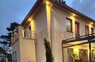 Villa kaufen in 14612 Falkensee, Exklusive Villa mit Einliegerwohnung, Pool und traumhaftem Gartenparadies!