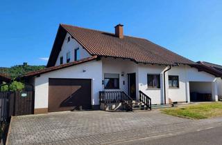 Haus kaufen in 76891 Busenberg, 2-3 Familienhaus in familienfreundlicher Lage mit herrlichem Ausblick bis zur Burg Drachenfels!