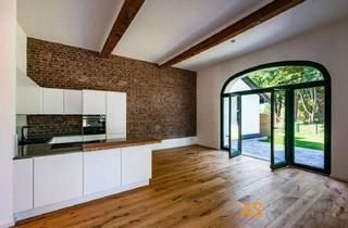 Haus mieten in Gut Nierstein, 52428 Jülich, Effizienz-Denkmal trifft Moderne: Wohnen im Kornspeicher auf 3 Etagen mit großem Garten im Jülich.