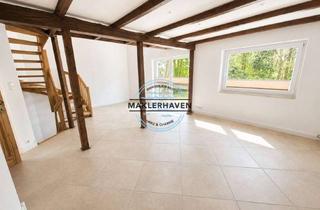 Wohnung kaufen in 21465 Reinbek, Exklusives Wohnerlebnis: Lichtdurchflutete Maisonette mit „Haus-im-Haus“-Charakter & Privatgarten