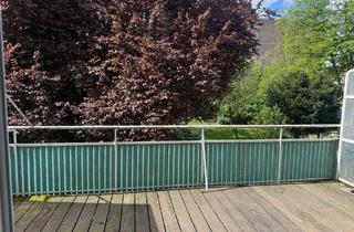 Wohnung kaufen in 47807 Fischeln, Stilvolle Eigentumswohnung mit schicker Einbauküche und großem Balkon