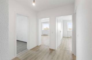 Wohnung mieten in Droste-Hülshoff-Str., 59457 Werl, Einziehen & Wohlfühlen - Kernsanierte 2-Zimmer-Wohnung mit Balkon