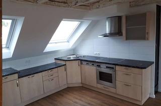 Wohnung mieten in 70794 Filderstadt, Stilvolle 3-Zimmer-Dachgeschosswohnung mit Charme, saniert & ruhig gelegen in Filderstadt-Bernhausen