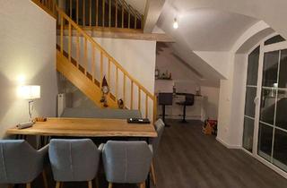 Wohnung mieten in Ringstraße 23, 85669 Pastetten, Stilvoll möblierte, 3-Zimmer-Dachgeschosswohnung -Ab sofort- mit Balkon in Pastetten