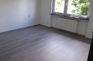 Wohnung mieten in 65451 Kelsterbach, 2 Zi Küche, TG- Wannenbad + Balkon - 1. OG in Kelsterbach Süd