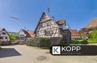 Einfamilienhaus kaufen in 72660 Beuren, Vielseitiges Einfamilienhaus mit Partyraum, Garagen und großer Dachterrasse in Beuren