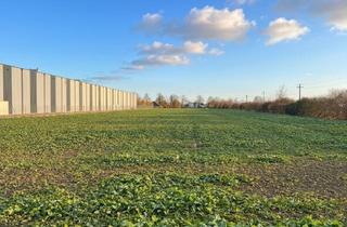 Immobilie kaufen in 94522 Wallersdorf, Grundstück mit Potenzial in lukrativer Lage von Wallersdorf - Nähe A92