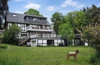 Haus kaufen in 51570 Windeck, Traumhaftes Zweifamilienhaus mit eigenem Indoor Schwimmbad und 6500qm Grundstück!